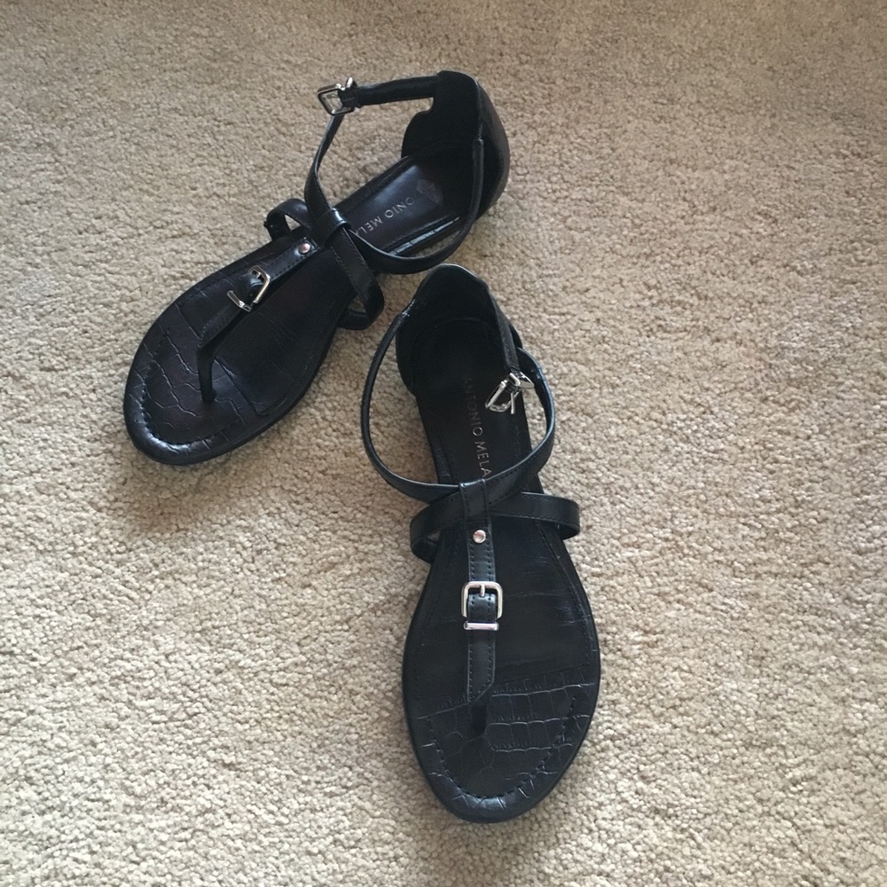Antonio Melani black leather flat strappy sandals